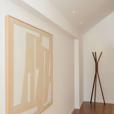 Liiiving In - The Prestige K Apartman Porto