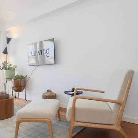 Liiiving In - The Prestige K Apartman Porto
